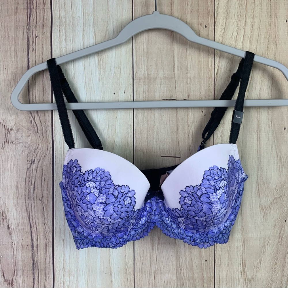 Victoria's Secret Purple Lace Bra‎